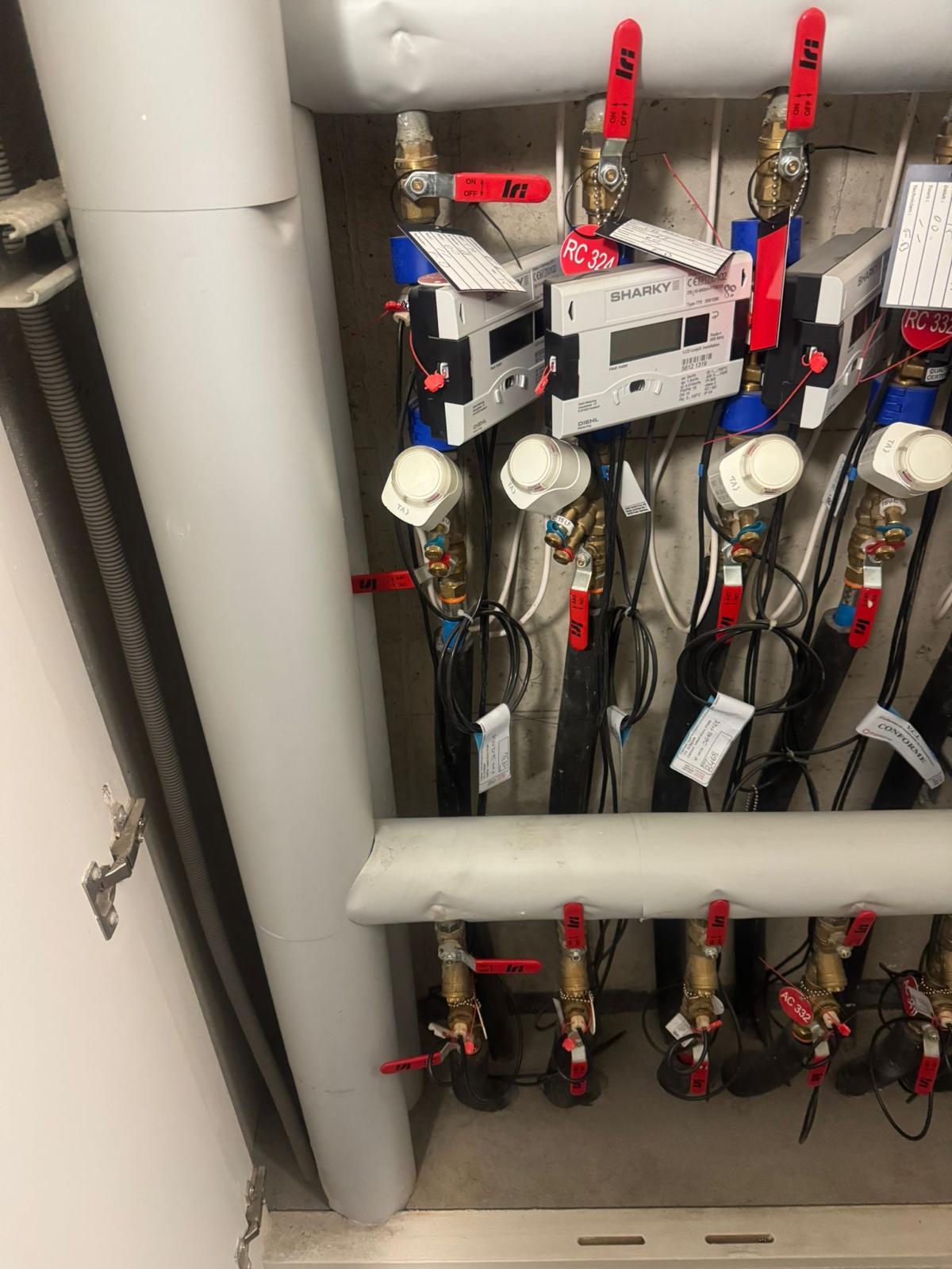 Système de plomberie complexe installé